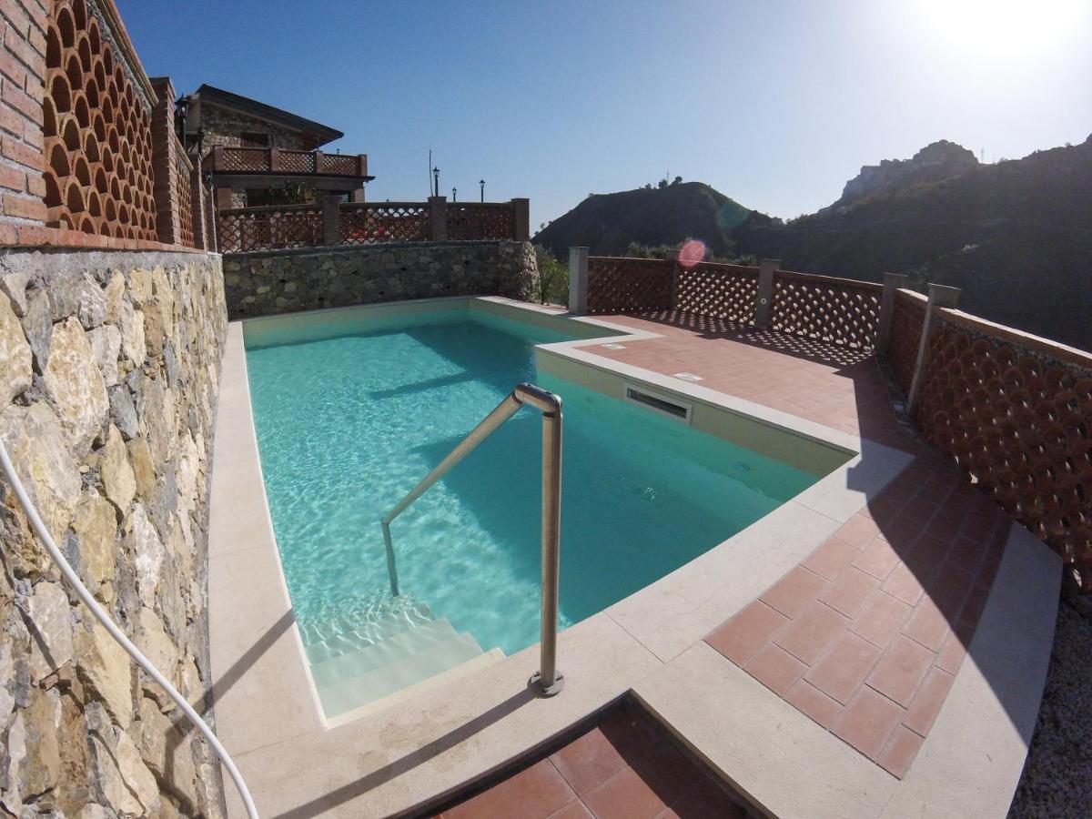 Casa Ziretto Apartment คาสเตลโมลา ภายนอก รูปภาพ
