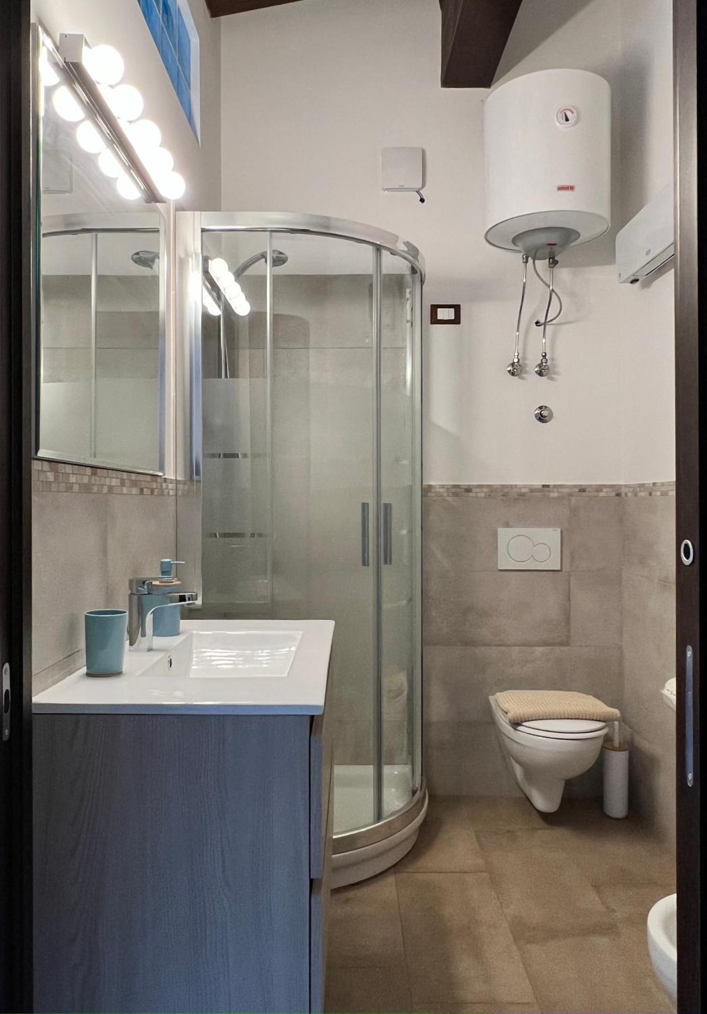Casa Ziretto Apartment คาสเตลโมลา ภายนอก รูปภาพ