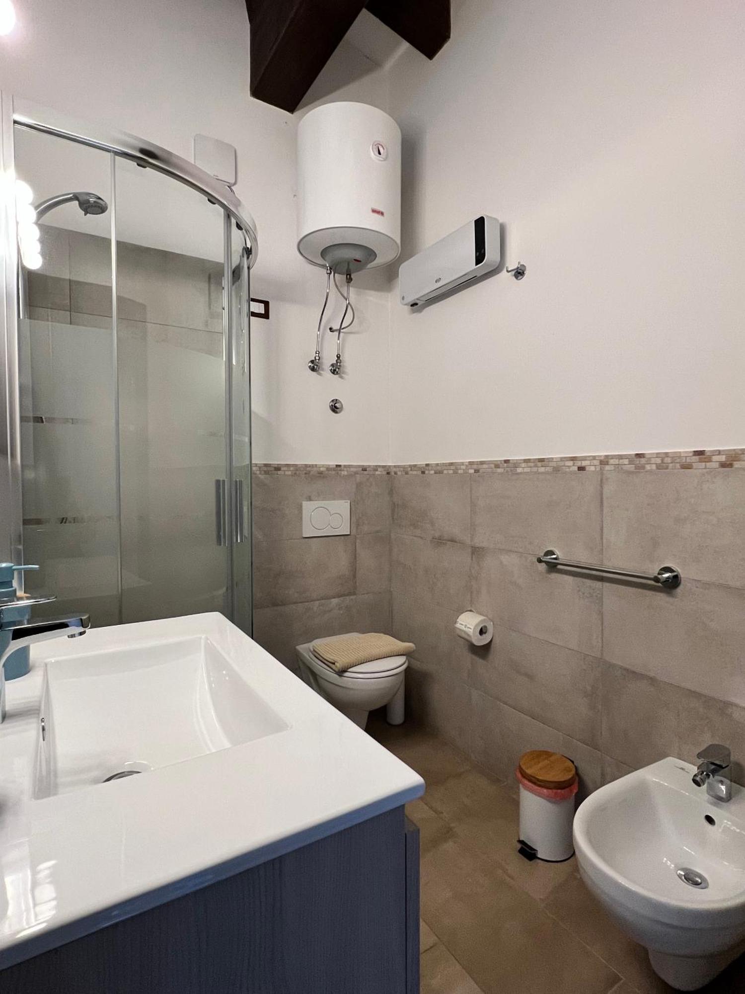 Casa Ziretto Apartment คาสเตลโมลา ภายนอก รูปภาพ